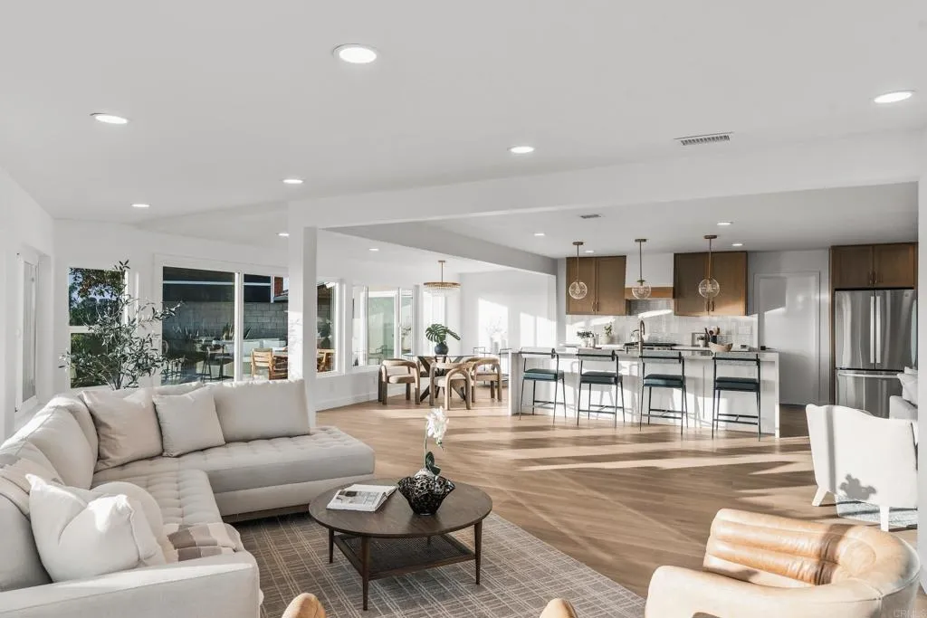 https://cdn.realtyfeed.com/cdn/127/307078327/fe676d3baed4e10b688b3007c696743e.webp