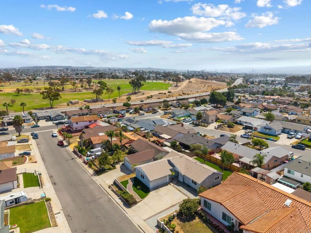 https://cdn.realtyfeed.com/cdn/127/307078358/80ffc873a262e837f1e9ae94d592941a.webp