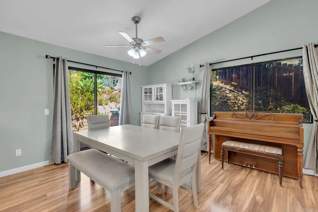 https://cdn.realtyfeed.com/cdn/127/307078360/72199f510a72c04690b7c4cf77d88057.webp