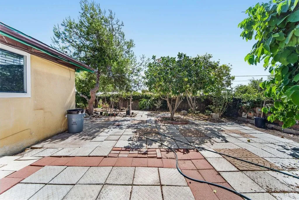 https://cdn.realtyfeed.com/cdn/127/307078363/4f86818020ee138a8903d9fe5847ead0.webp