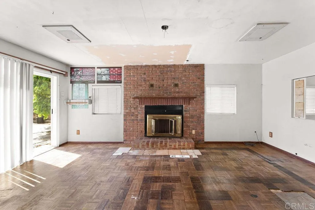 https://cdn.realtyfeed.com/cdn/127/307078363/5c2050ae3eb3583f0538eb505c05a4d2.webp