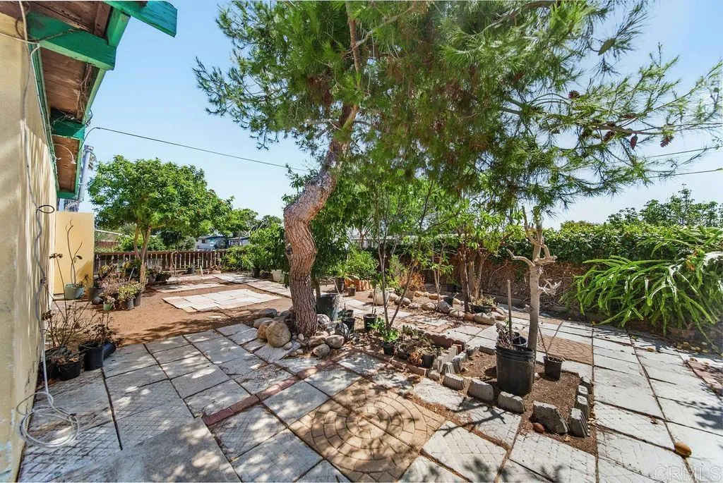 https://cdn.realtyfeed.com/cdn/127/307078363/62e15ce0fd9a66e78d7c77eb88dc7ed3.webp