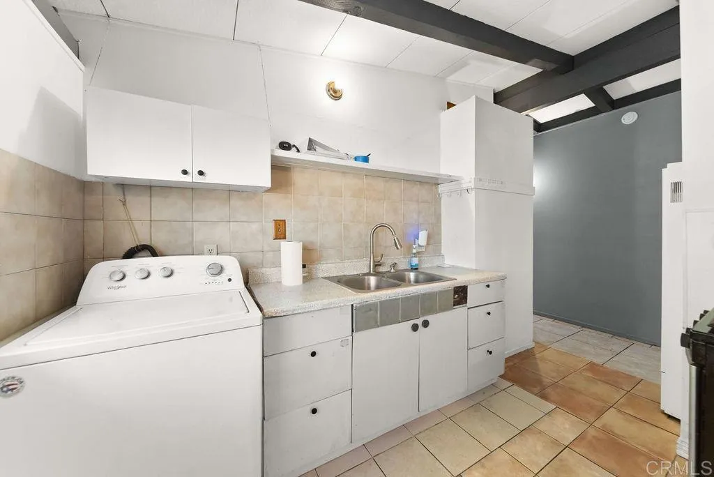 https://cdn.realtyfeed.com/cdn/127/307078363/d555df04d6eac4c781417dd4cf7a761e.webp