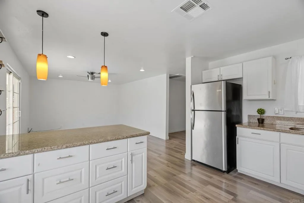 https://cdn.realtyfeed.com/cdn/127/307078452/0e35d28f76adbb960914c9e8694c0f9b.webp
