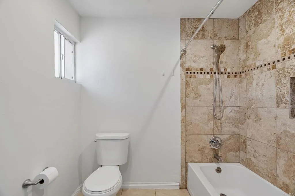 https://cdn.realtyfeed.com/cdn/127/307078452/21adb62e5ffb8a5de069cdc2c5fd11b7.webp