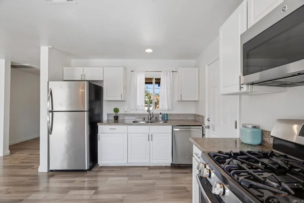 https://cdn.realtyfeed.com/cdn/127/307078452/ca90651559868eeb3bb540a95c9bca36.webp