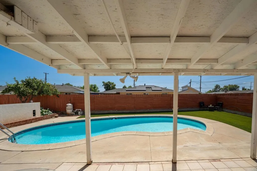 https://cdn.realtyfeed.com/cdn/127/307078452/e421e6dbc1fa725e44caee02a1cf5e30.webp