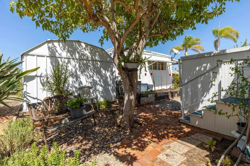 https://cdn.realtyfeed.com/cdn/127/307078526/1ebbfe25e91de4ede5593717e3278cd0.webp