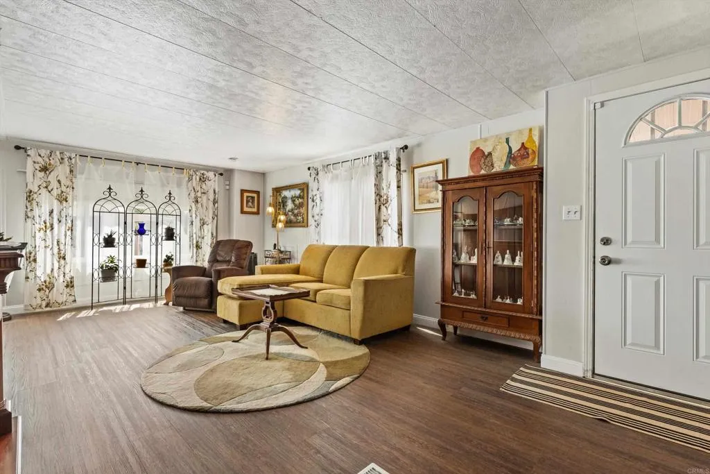 https://cdn.realtyfeed.com/cdn/127/307078526/1f9185c22047dd844c06cf4f9a7204ed.webp