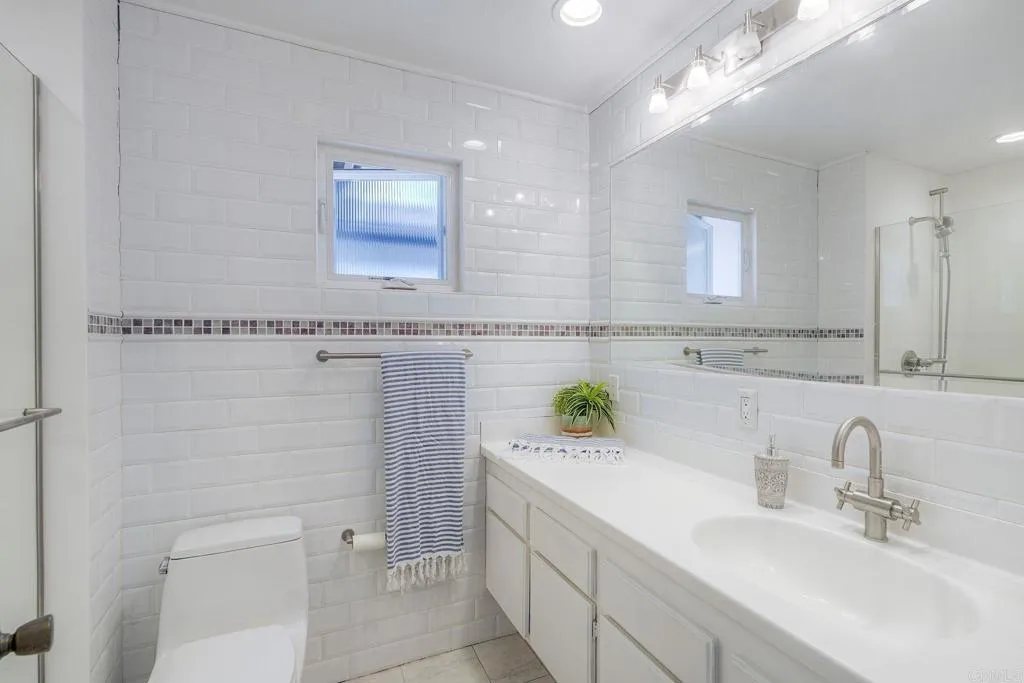 https://cdn.realtyfeed.com/cdn/127/307078533/12a9134d256f3ffc83b8f854a5c1f92c.webp