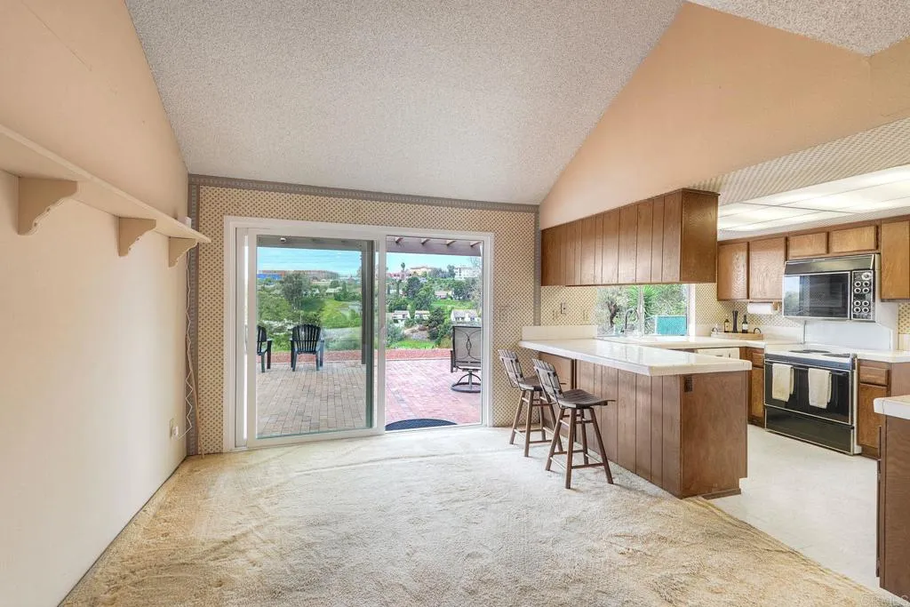 https://cdn.realtyfeed.com/cdn/127/307078533/8353580db2f9b3d8133904d68f17ee32.webp