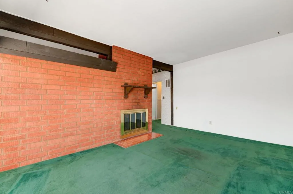 https://cdn.realtyfeed.com/cdn/127/307078561/2a7b278701c2e6522ebc17024cbf8683.webp
