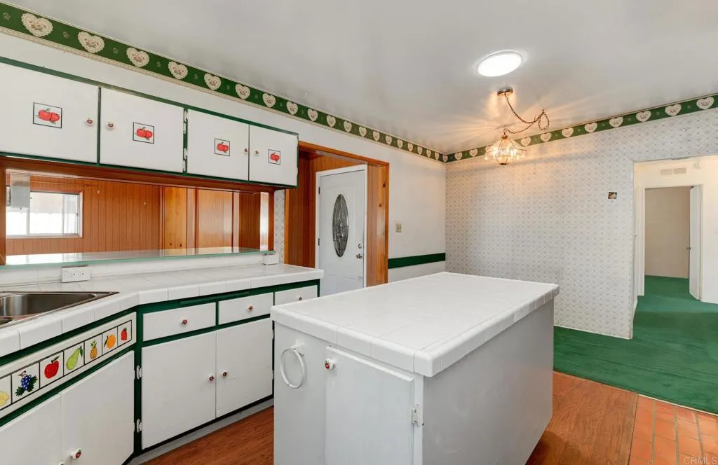 https://cdn.realtyfeed.com/cdn/127/307078561/9bc29280324c5688aa2077c0ffef4a6c.webp