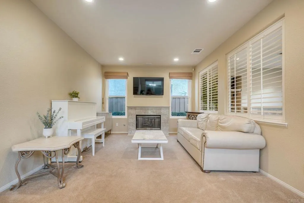 https://cdn.realtyfeed.com/cdn/127/307078590/094b58187ac51c863b0e678408c33d36.webp