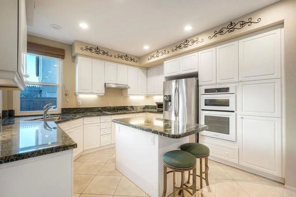 https://cdn.realtyfeed.com/cdn/127/307078590/af9087ce524ad655949798572f157e45.webp