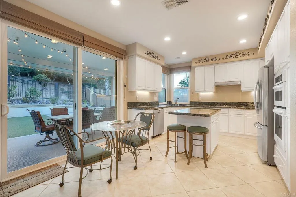 https://cdn.realtyfeed.com/cdn/127/307078590/c978aca7552facca8f922bb3825aea55.webp