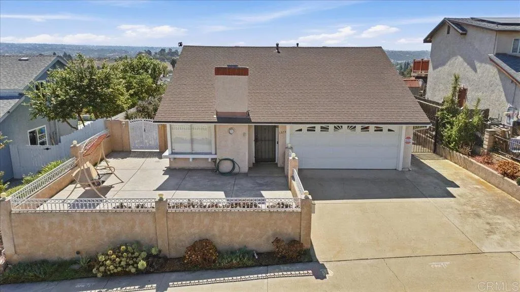 6859 Paris Way, San Diego, CA 92139 - Photo 3 of 33, San Diego, CA