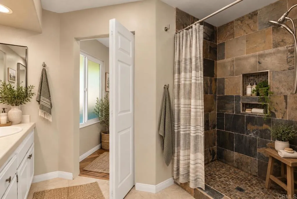 https://cdn.realtyfeed.com/cdn/127/307078639/3808a8169785540db7b1c434ac91b95e.webp