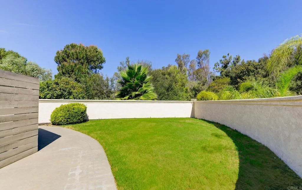https://cdn.realtyfeed.com/cdn/127/307078639/39b05d8bfd3eabc3f3da8354220f2a96.webp