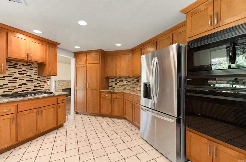 https://cdn.realtyfeed.com/cdn/127/307078639/7a567a56a693c50ec02f4120010a522f.webp
