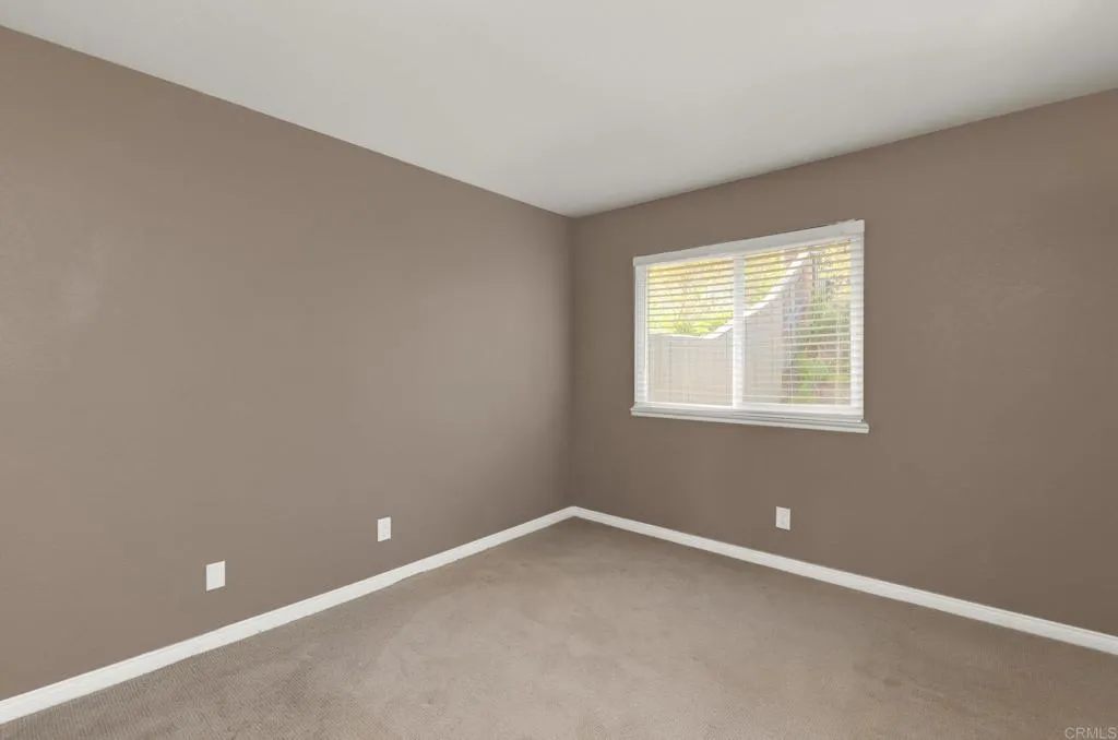 https://cdn.realtyfeed.com/cdn/127/307078639/c7a1a39e6ba75d84a5245c818413540f.webp