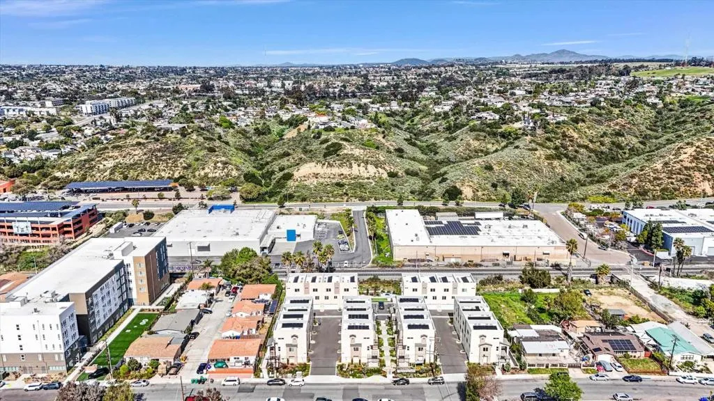 https://cdn.realtyfeed.com/cdn/127/307078693/1c25f48d07df8f58d0aba237f7f1e301.webp