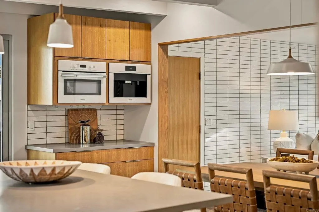 https://cdn.realtyfeed.com/cdn/127/307078725/6f7c09a5eb10c5561db956a6a8fe7ce5.webp