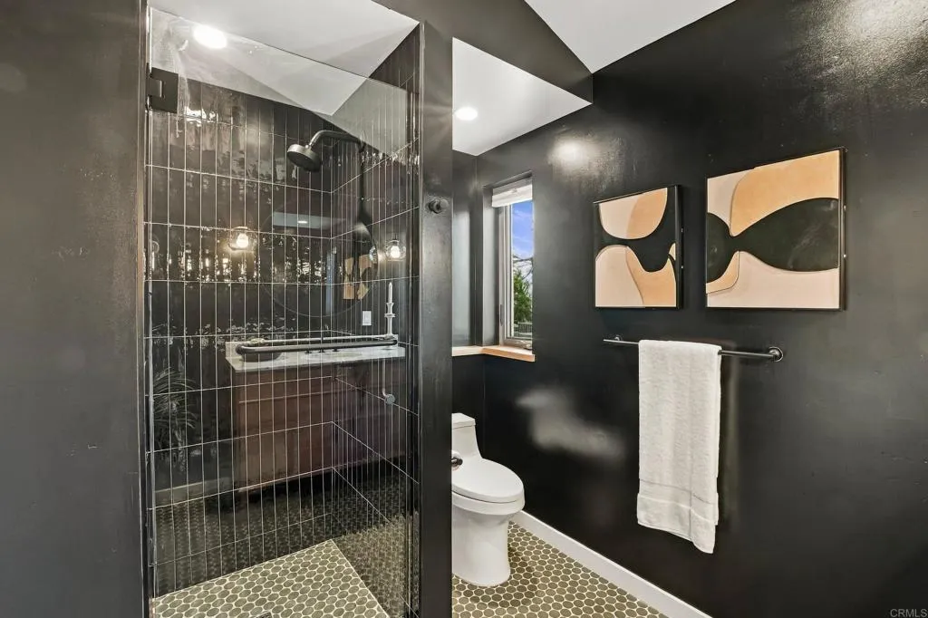 https://cdn.realtyfeed.com/cdn/127/307078725/746c24b95d1d5ad6457edb769c7aed59.webp