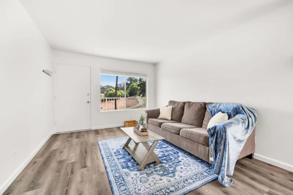 https://cdn.realtyfeed.com/cdn/127/307078761/b8bcbe6ecc0e2d6a3a81c148a355139e.webp