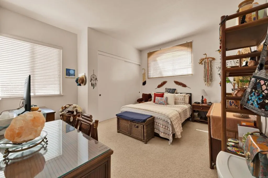 https://cdn.realtyfeed.com/cdn/127/307078765/0c2238aff1154e9e5ed1cf5988b9d68f.webp