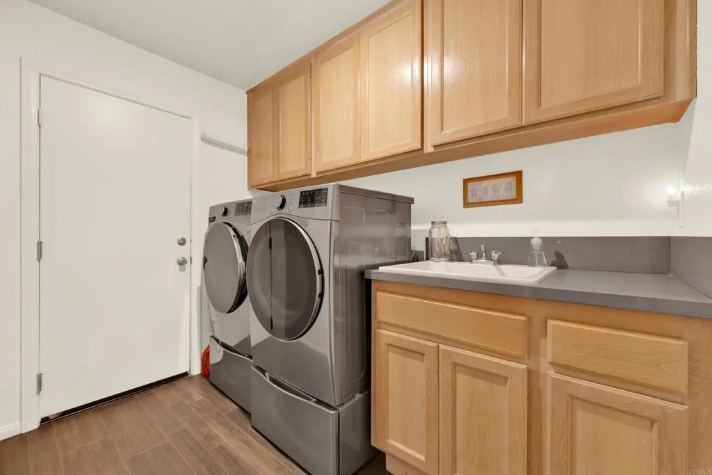 https://cdn.realtyfeed.com/cdn/127/307078765/3a34847ca5ccc380a518ded96e0992d6.webp