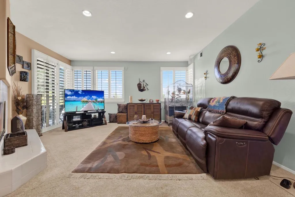 https://cdn.realtyfeed.com/cdn/127/307078765/571962ef024814f0aebfb22e3095ff76.webp