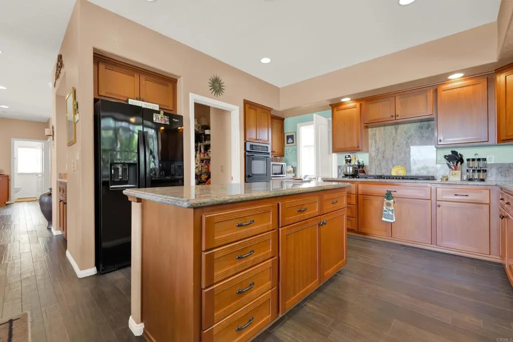 https://cdn.realtyfeed.com/cdn/127/307078765/a5e71dd86fb2fd65a590fc6f77d47e99.webp