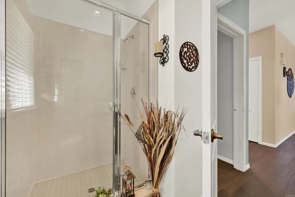 https://cdn.realtyfeed.com/cdn/127/307078765/b8b8252159460ec215056e3d046a0e67.webp