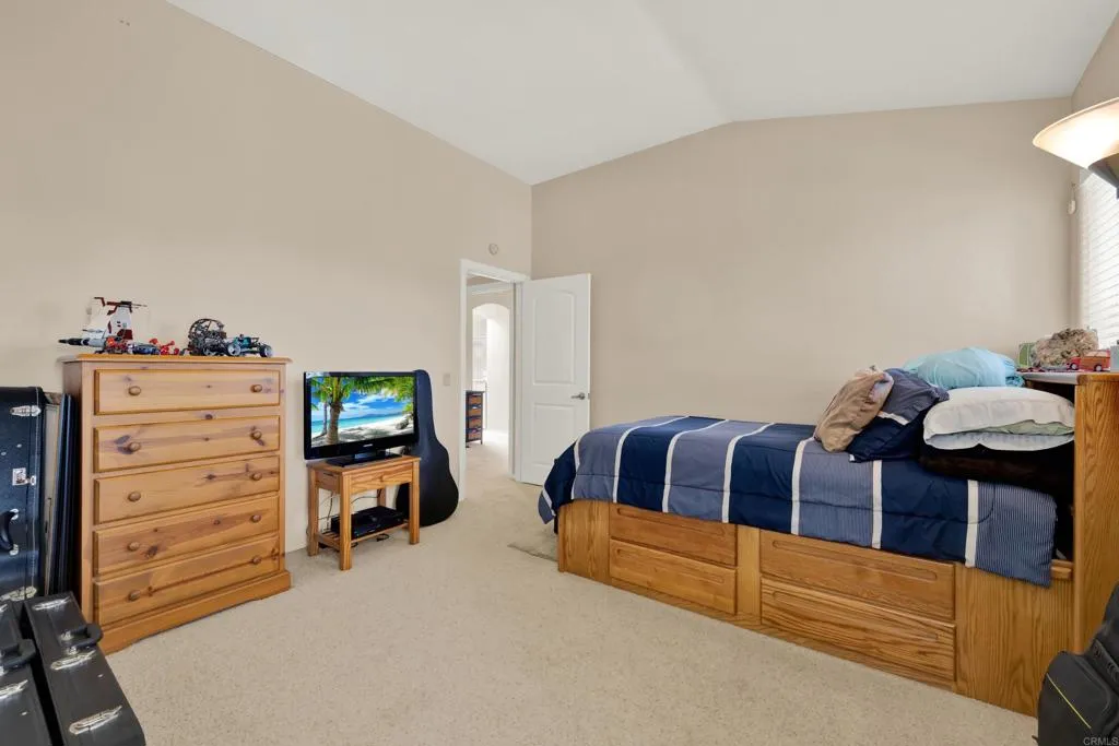 https://cdn.realtyfeed.com/cdn/127/307078765/eedaee3e2140f20b5644af5c75327750.webp