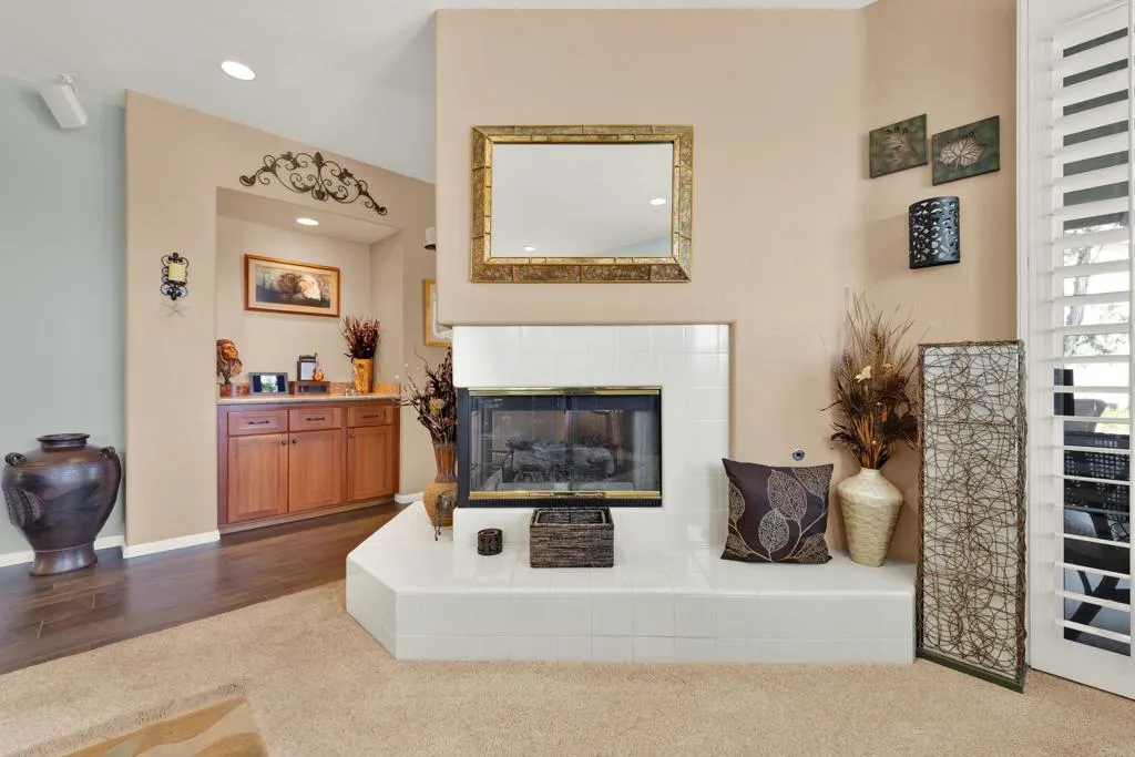 https://cdn.realtyfeed.com/cdn/127/307078765/fc4bab5b3e377d678fe2ffe88b581ec9.webp