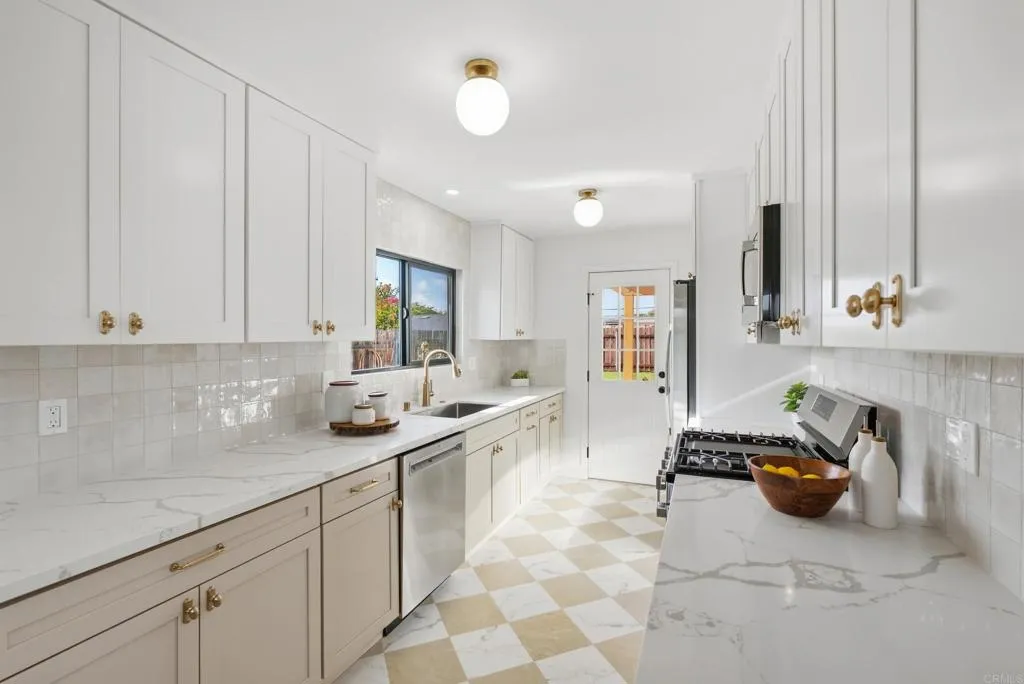 https://cdn.realtyfeed.com/cdn/127/307078862/0b30bb3c09ea306cc240cc05eb8122d5.webp