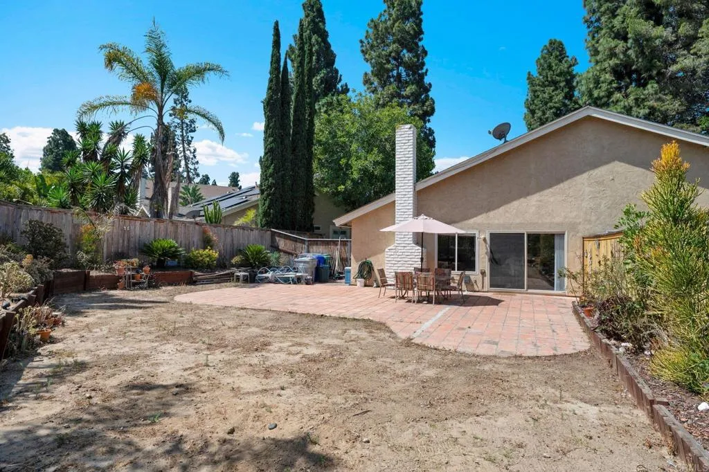 https://cdn.realtyfeed.com/cdn/127/307078881/52115e8a2ad641beb2989311ee06b764.webp