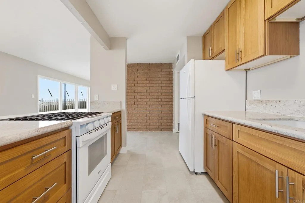 1550 Seacoast Drive Unit C, Imperial Beach, CA 91932 - Photo 4 of 35, Imperial Beach, CA