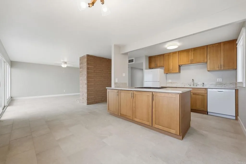 1550 Seacoast Drive Unit C, Imperial Beach, CA 91932 - Photo 5 of 35, Imperial Beach, CA