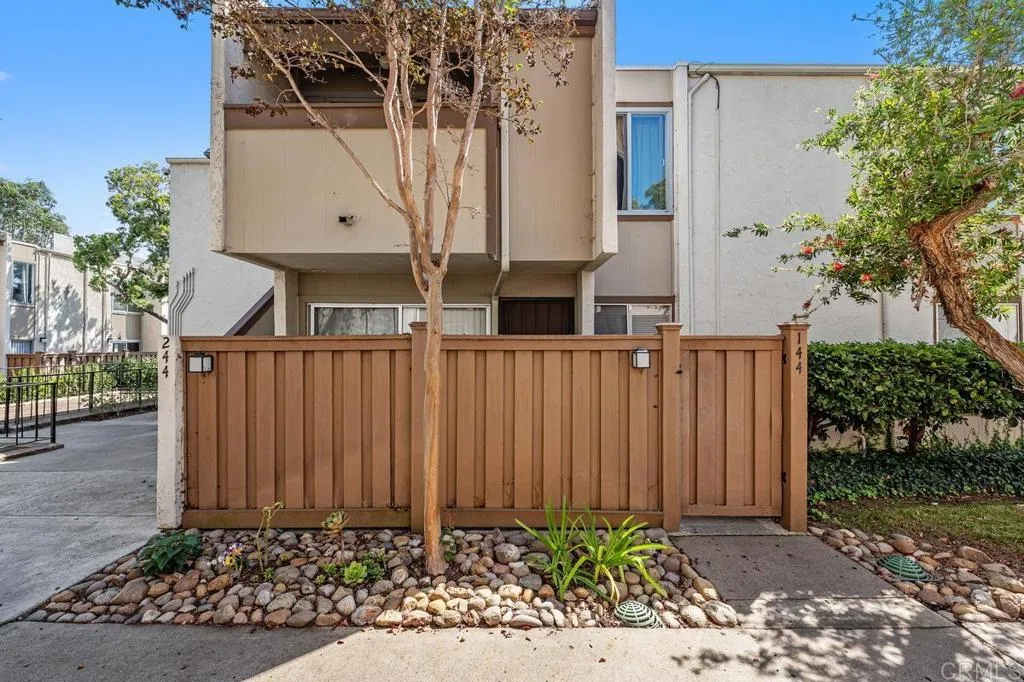 https://cdn.realtyfeed.com/cdn/127/307078913/38bd5ae3c9dd5b9e479b285e7b141d7b.webp