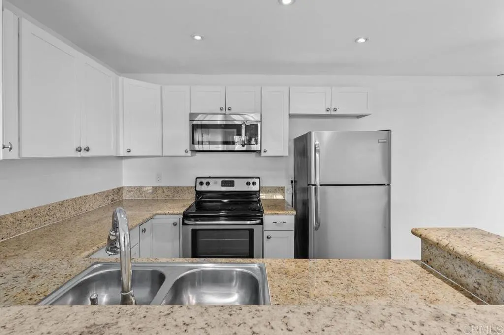 https://cdn.realtyfeed.com/cdn/127/307078913/59781388020dafe5820f81fa87b4b260.webp