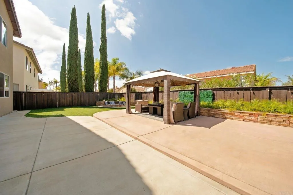 https://cdn.realtyfeed.com/cdn/127/307078922/339538b944c384c4726dd96d1c334339.webp