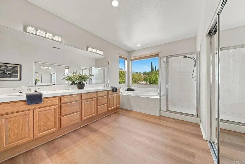 https://cdn.realtyfeed.com/cdn/127/307078922/3fafbc08e0b6963228620edfb3cefae3.webp