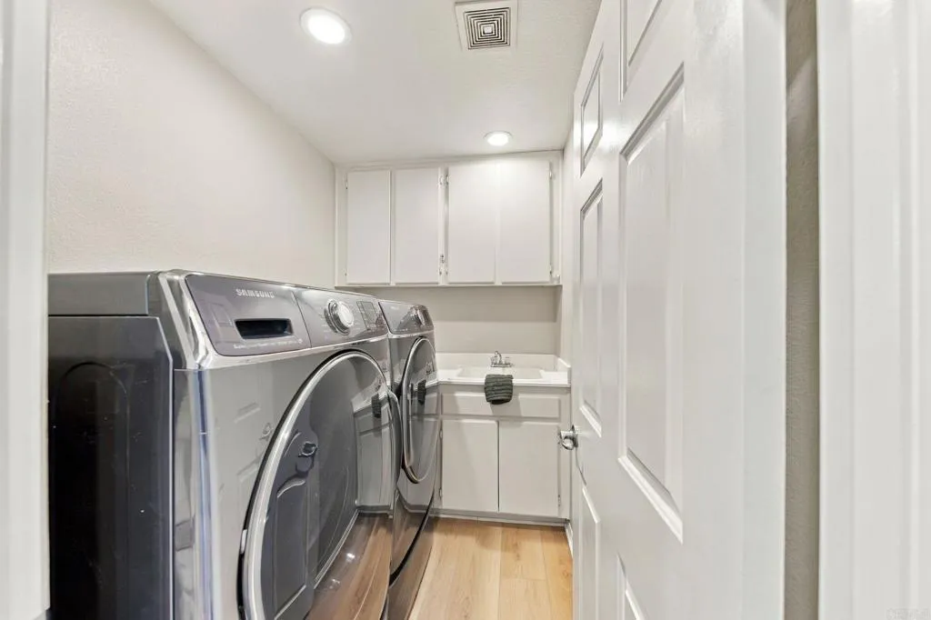 https://cdn.realtyfeed.com/cdn/127/307078922/77cecab2baac7d39f48ae8e2ad378120.webp