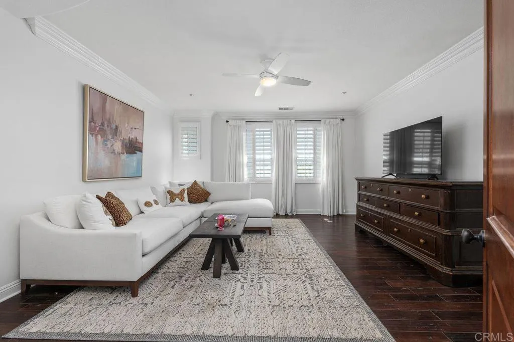 https://cdn.realtyfeed.com/cdn/127/307078929/052425e215a0294f2bc33793d51c9a24.webp