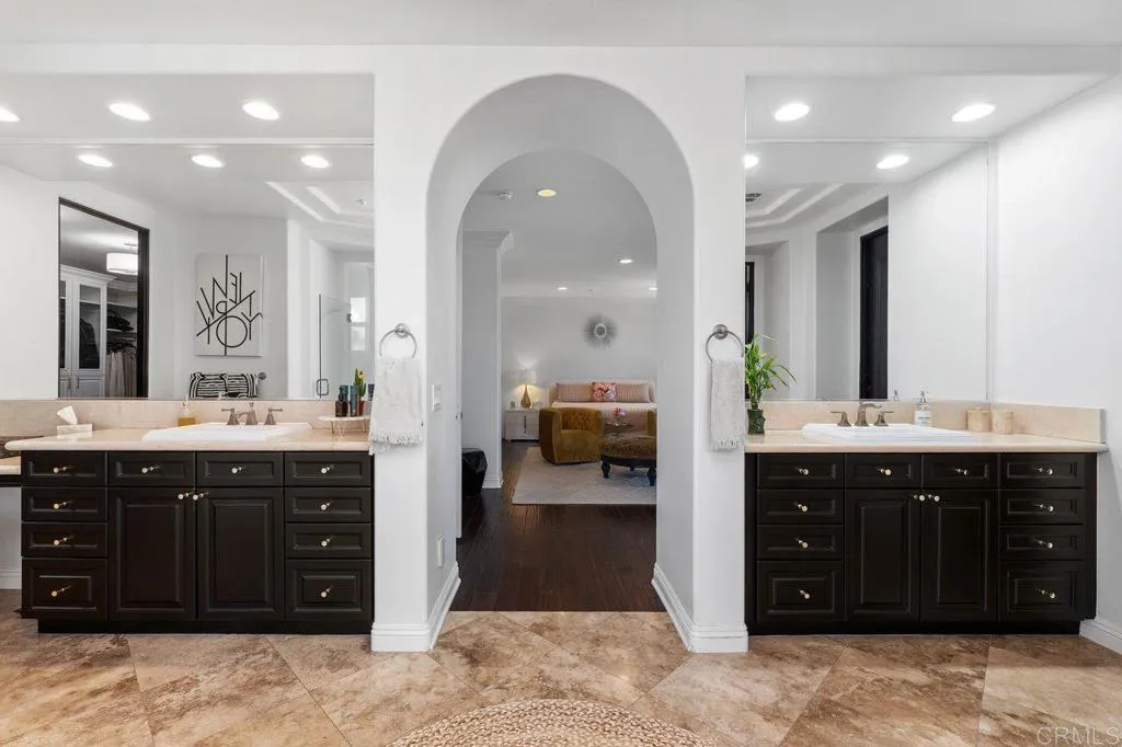 https://cdn.realtyfeed.com/cdn/127/307078929/c511250d5a1cf5f1574075a8a47f2af1.webp