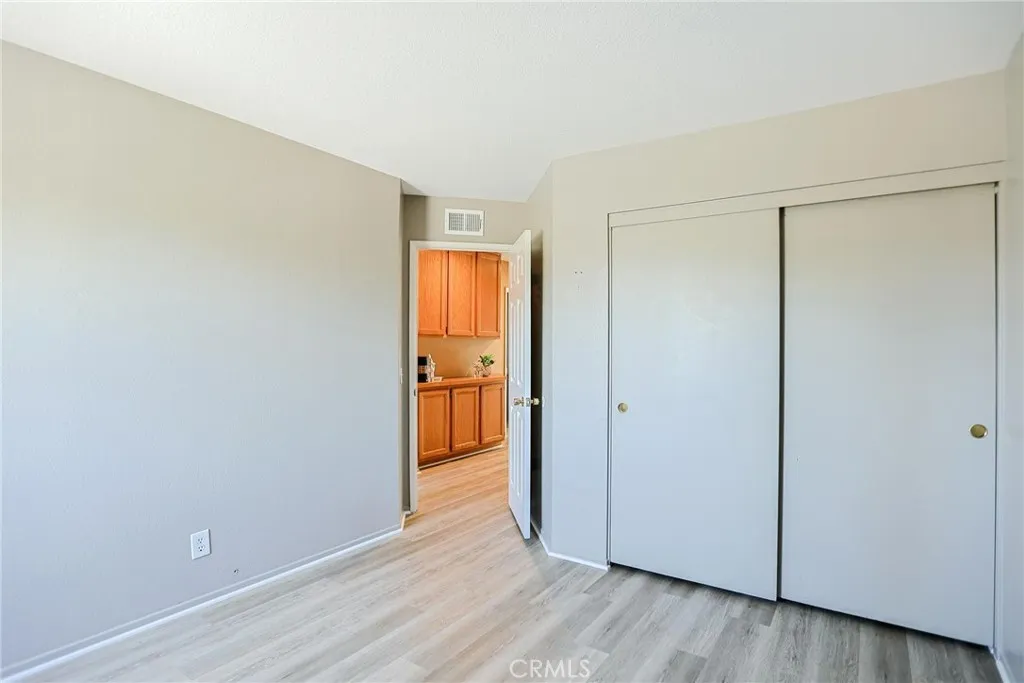 https://cdn.realtyfeed.com/cdn/127/307078977/0de3a3feff7647e8f8c3a52b55dc714f.webp