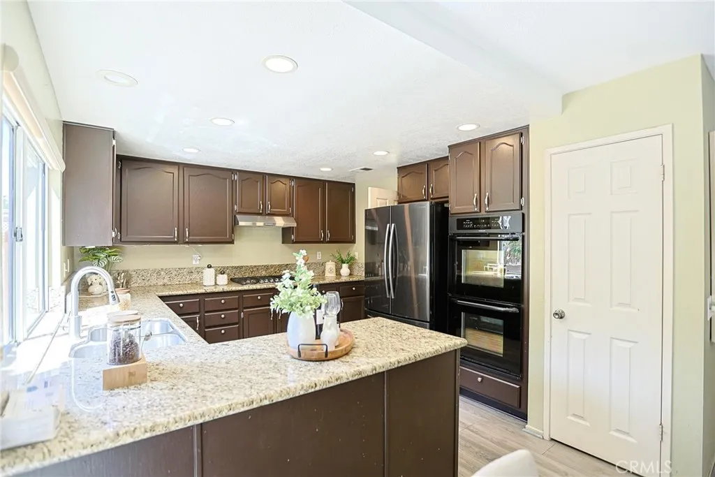 https://cdn.realtyfeed.com/cdn/127/307078977/20aee520cc624bb5b9715283c2abeb23.webp