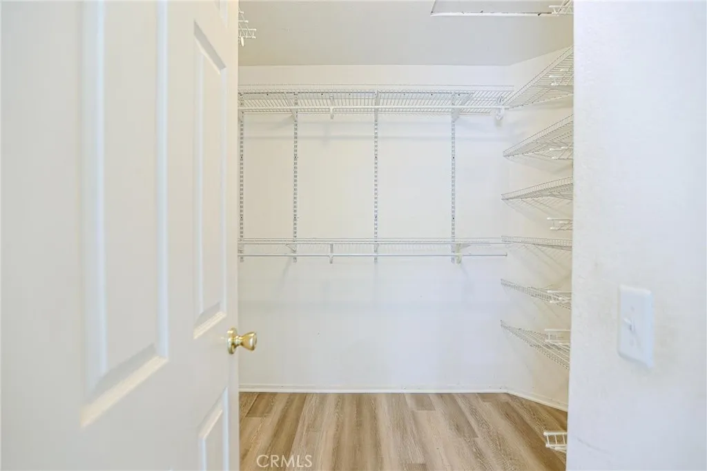 https://cdn.realtyfeed.com/cdn/127/307078977/f939ef1e8e1cc89f7c38120aea176481.webp